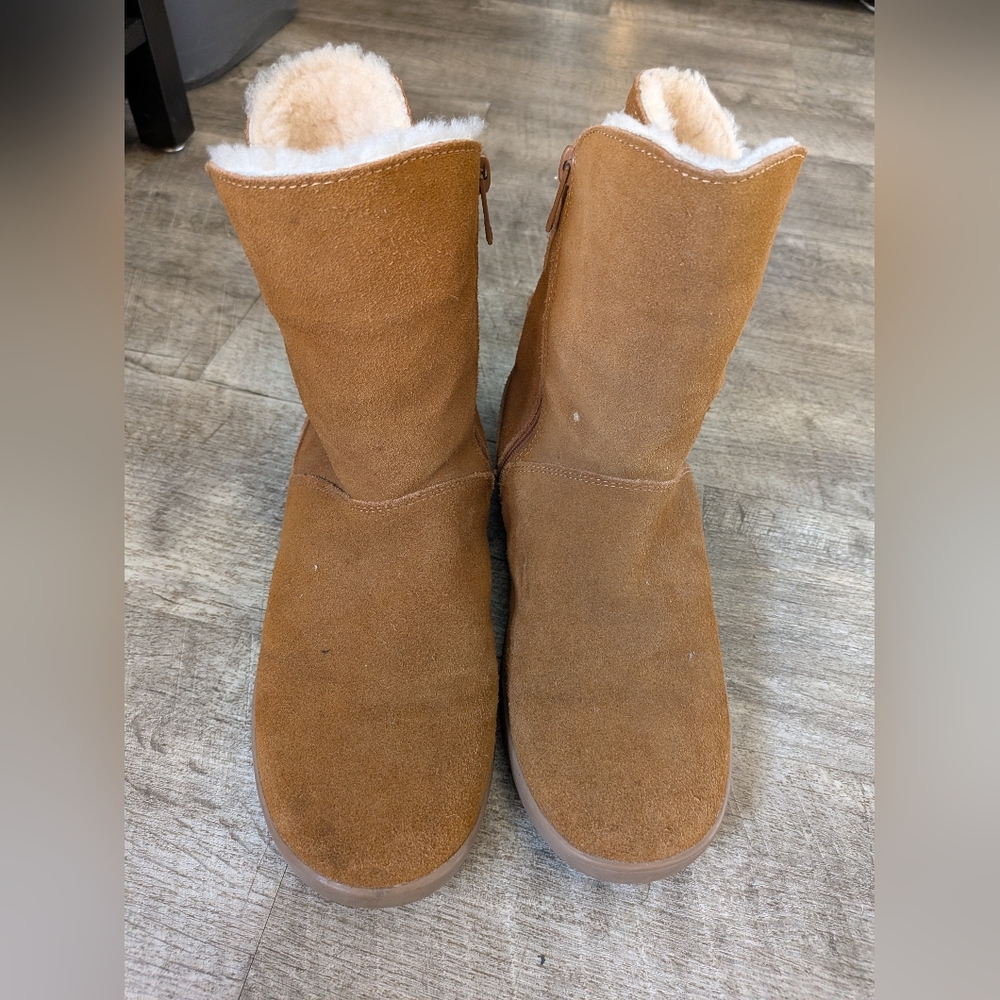 Womens Koolaburra By UGG Short Tan Fleece Boots Sz. 8 - Picture 5 of 16